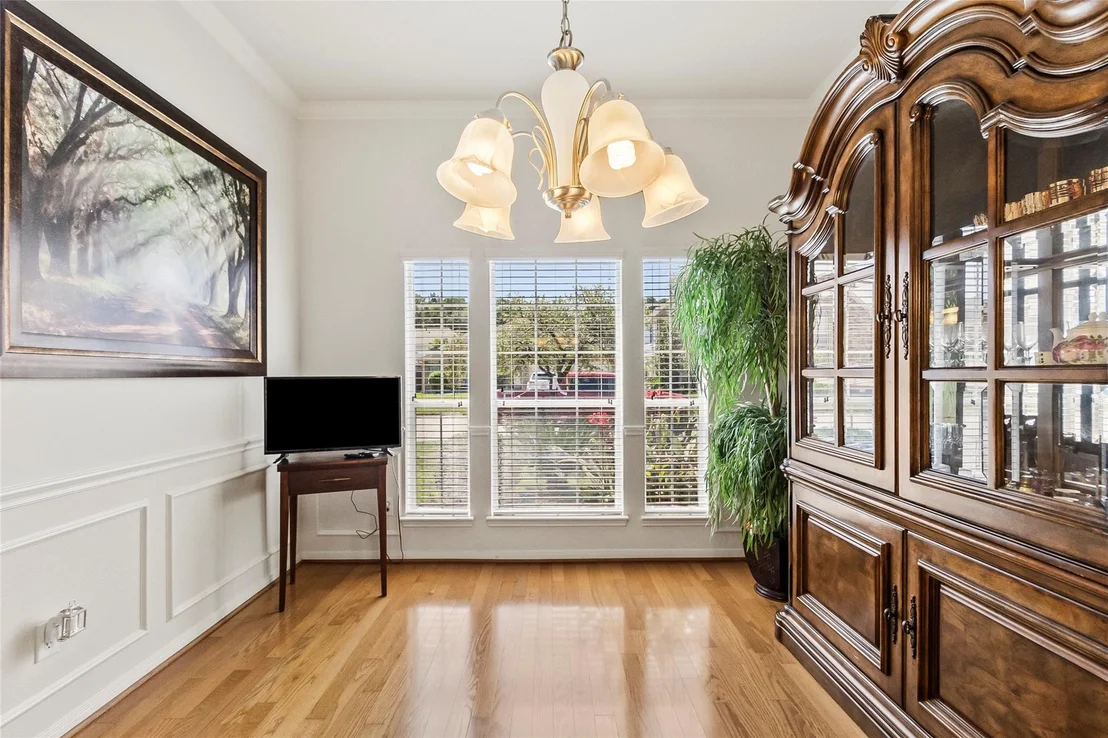 Photo of 427 Pinewood Ridge Drive