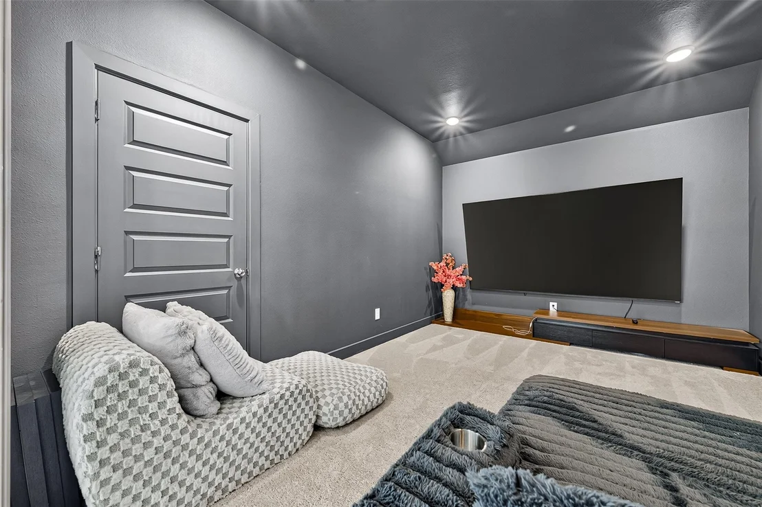 Photo of 31019 Sun Valley Drive