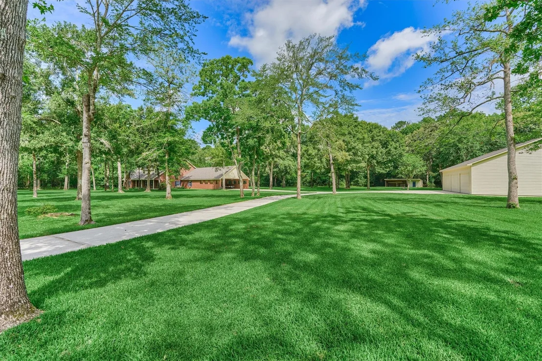 Photo of 11062 N Hidden Oaks