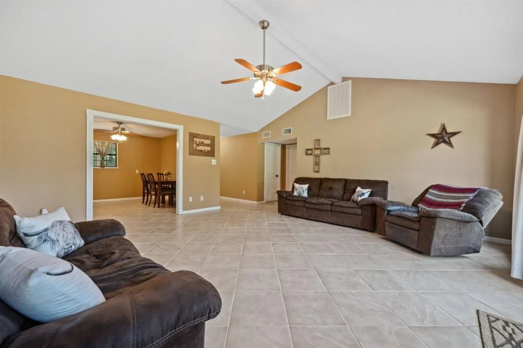Photo of 208 County Road 2235
