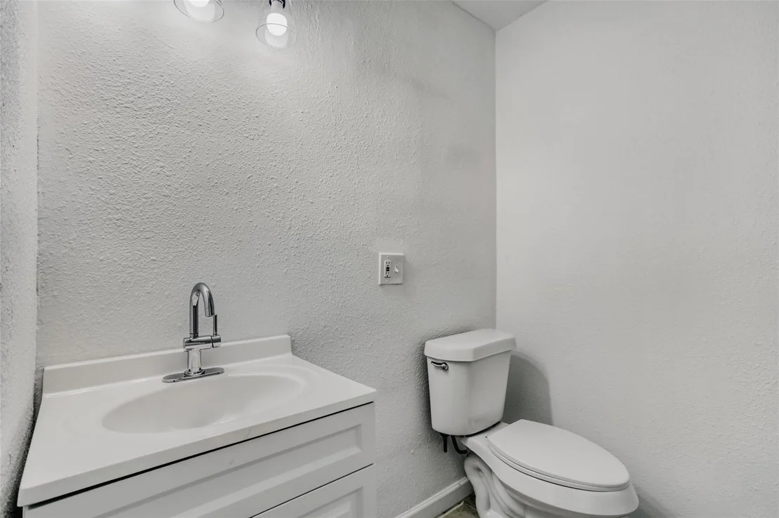 Photo of 4843 Bricker Street