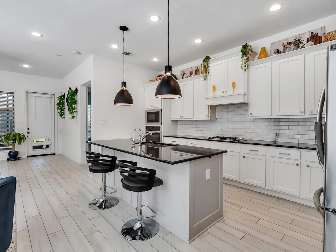 Photo of 5014 Eliot Place