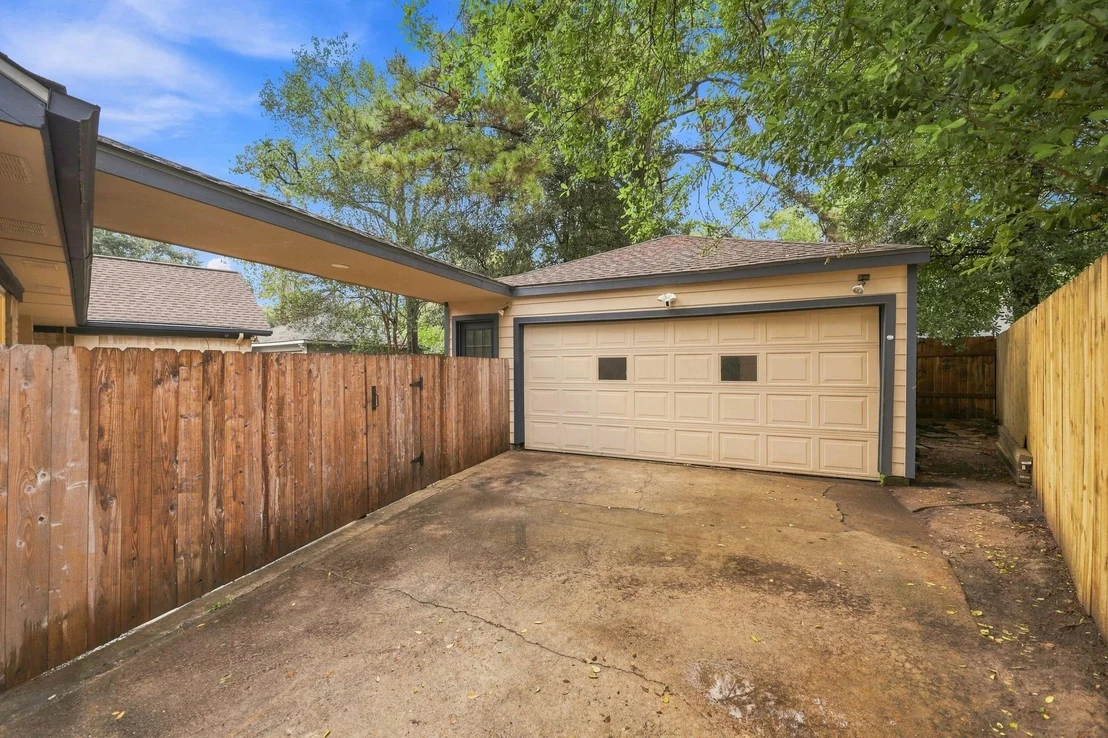 Photo of 25514 Fairbrook Lane