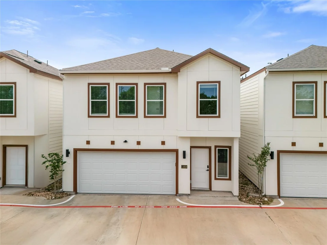 Photo of 11619 Waldemar Drive