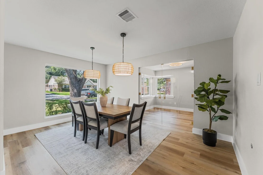 Photo of 2306 Eaglerock Drive