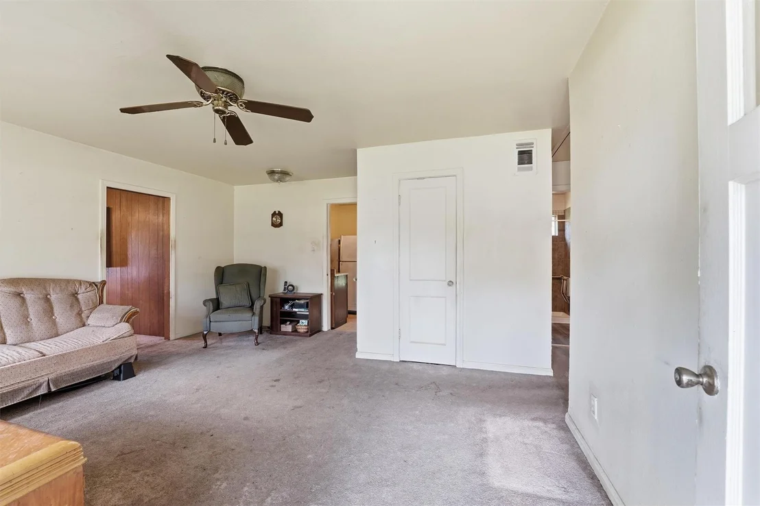 Photo of 717 Bolling Lane