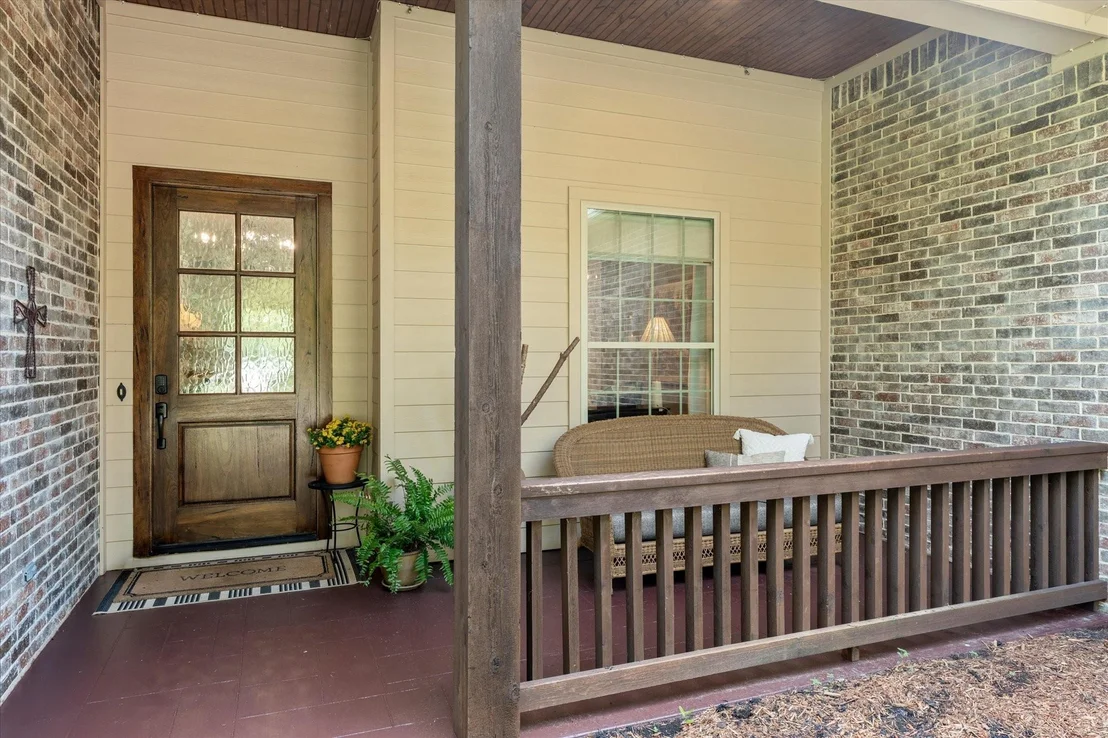 Photo of 940 Private Road 5980