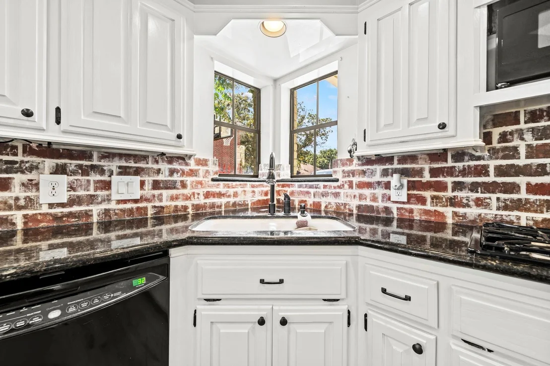 Photo of 31406 Stella Lane