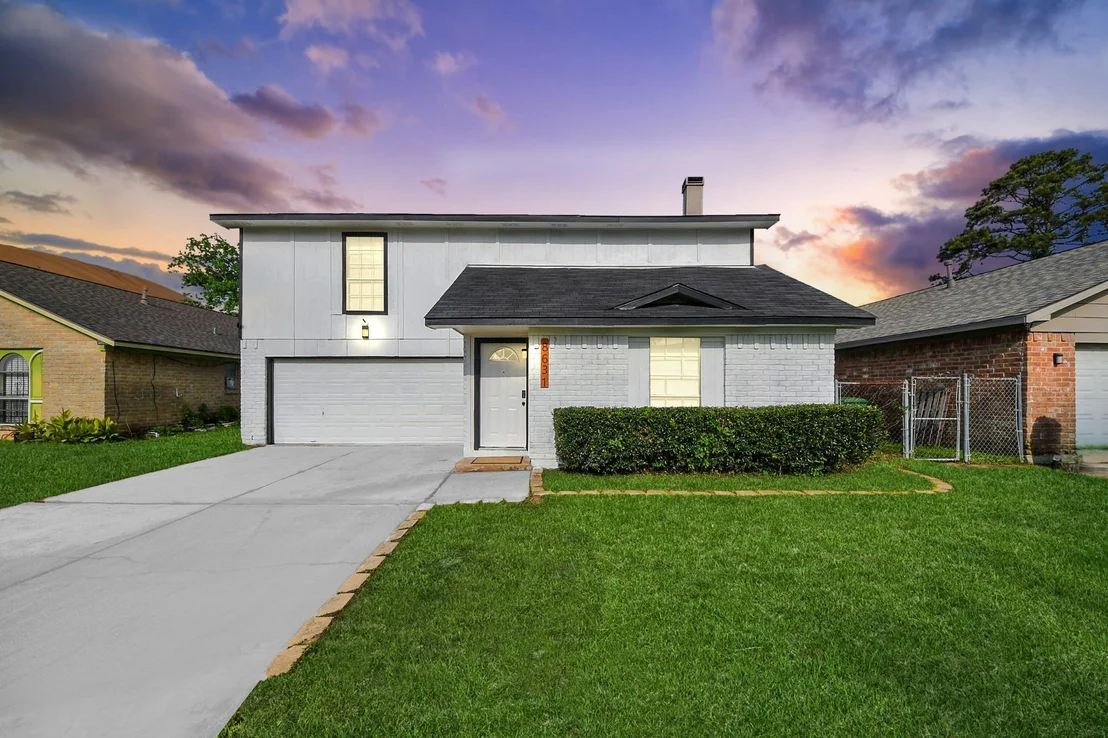 Photo of 8631 Valley Ledge Drive