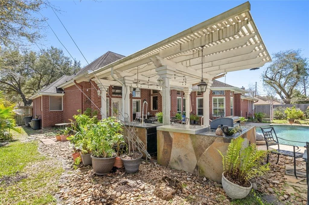 Photo of 5702 Summerfield Lane