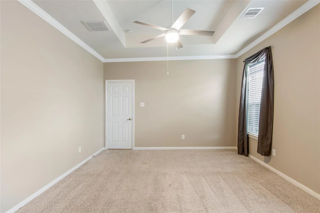 Photo of 21406 Avalon Queen Drive