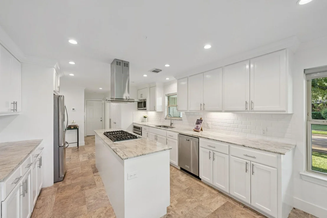 Photo of 1302 Riverview Circle