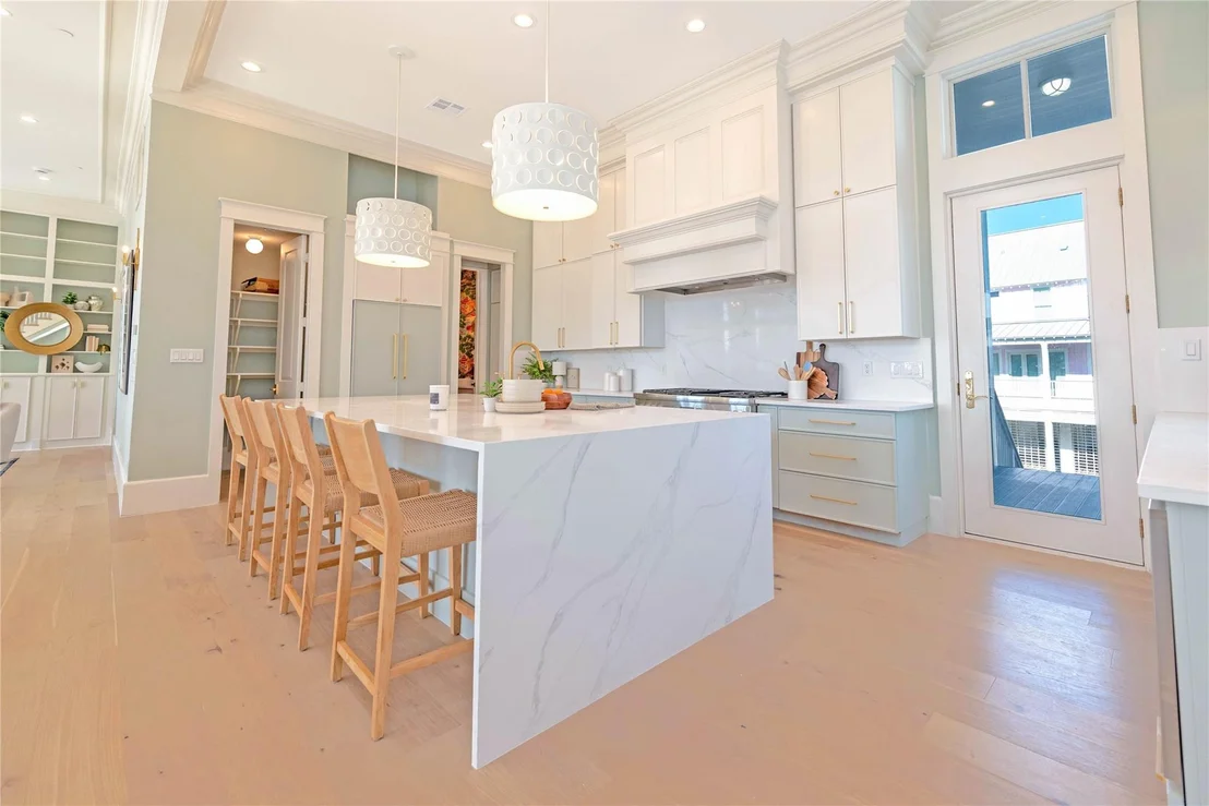 Photo of 11610 Beachside