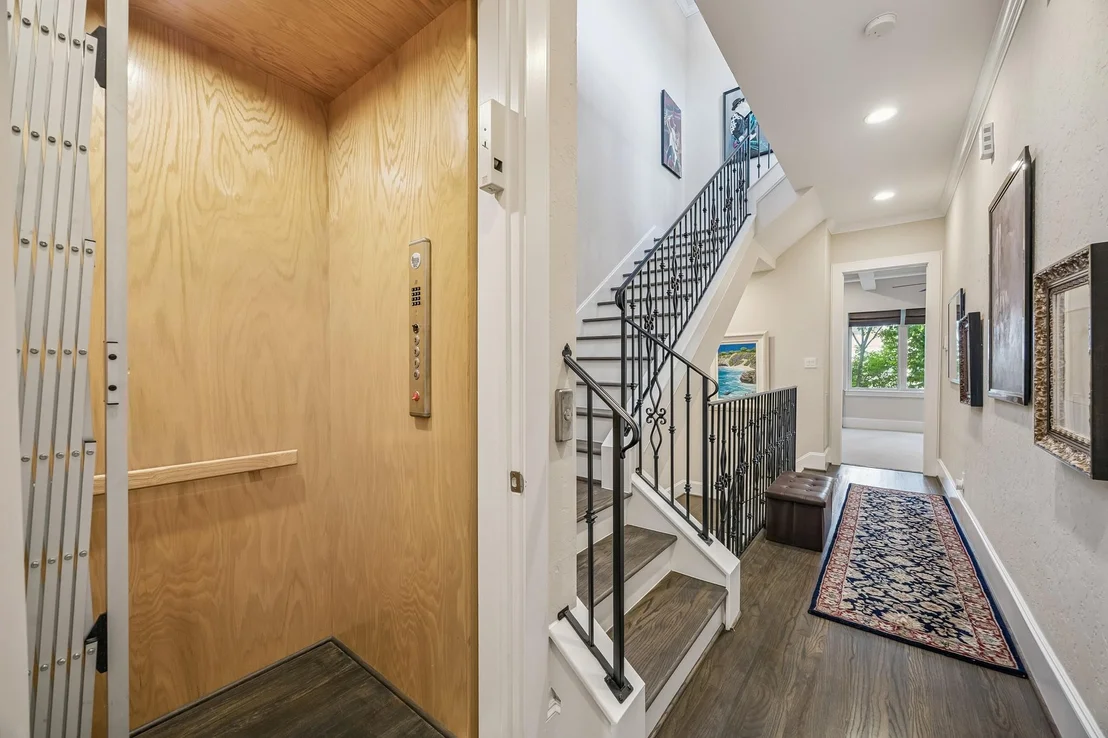 Photo of 1206 Welch Street