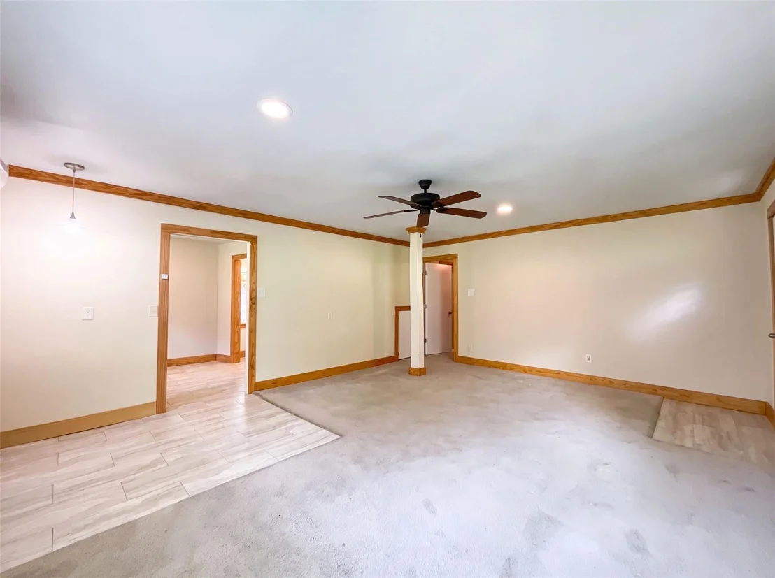 Photo of 70 Rustling Oaks Street