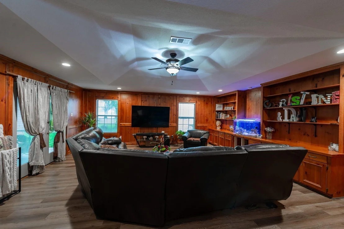Photo of 330 N 4th Street