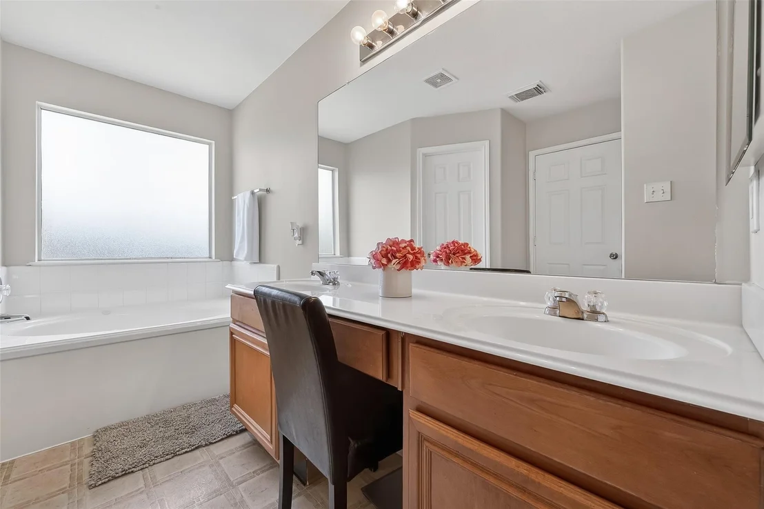 Photo of 6030 Moscone Court