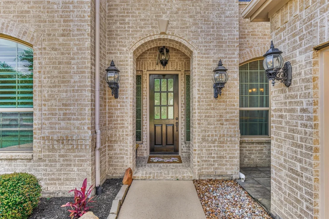 Photo of 25 Red Moon Place