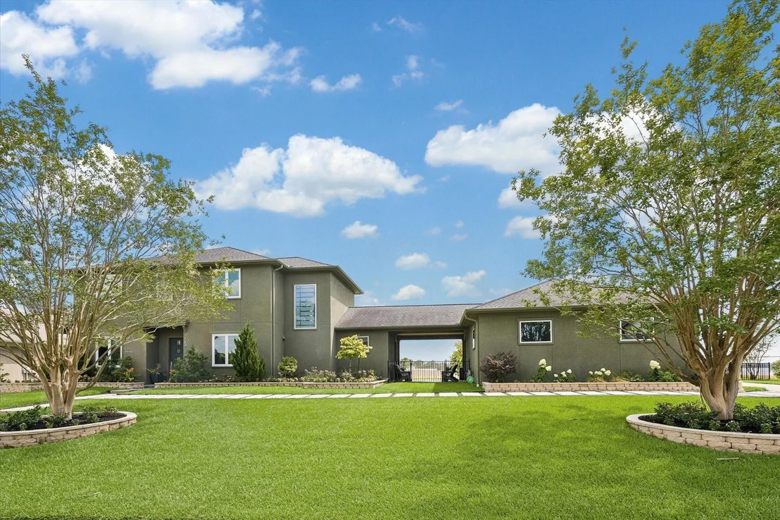 Photo of 12313 White Oak Pointe