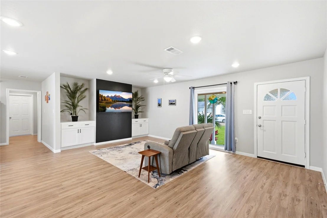 Photo of 1422 Wayside Drive