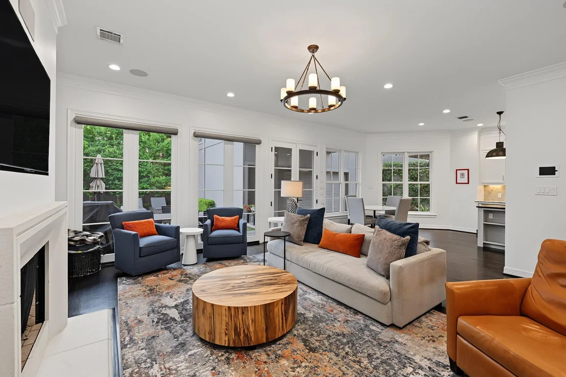 Photo of 3110 Plumb