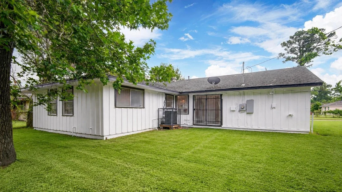 Photo of 7329 Gleason Road