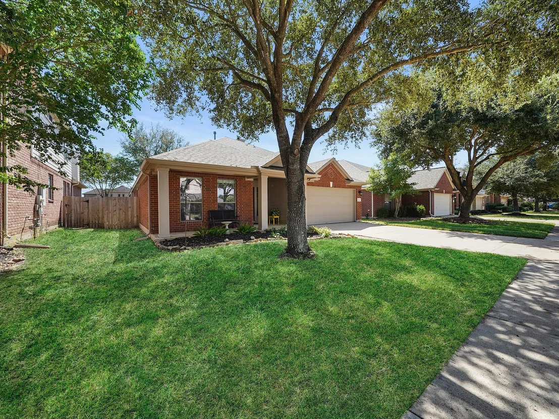 Photo of 831 Merlin Roost