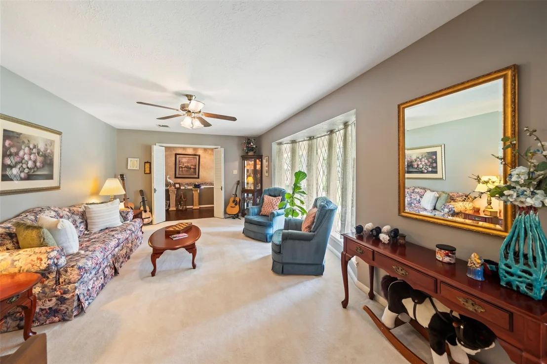 Photo of 715 Orleans Court