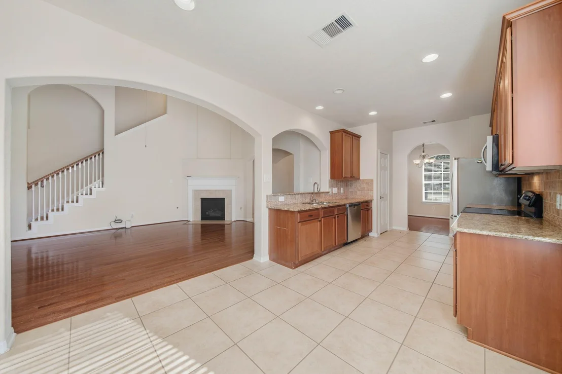 Photo of 6015 Biltmore Court