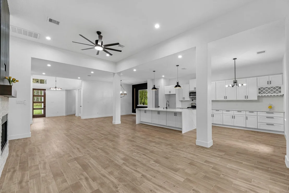 Photo of 1210 Road 6604