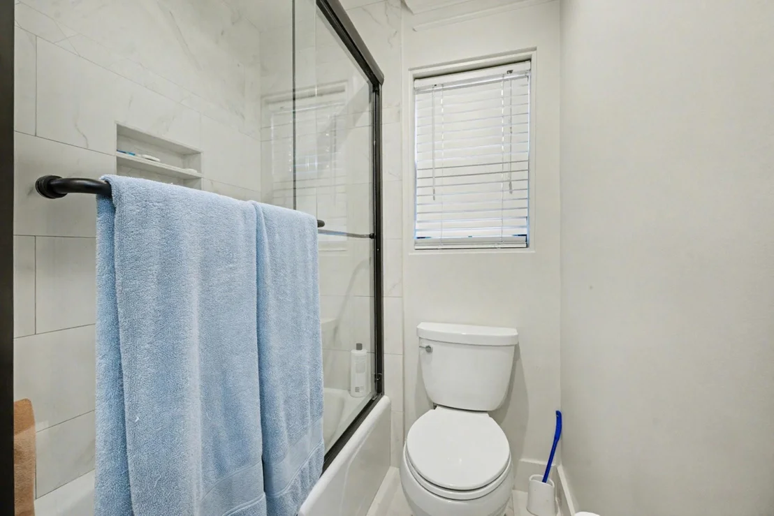 Photo of 8515 Edgemoor Drive