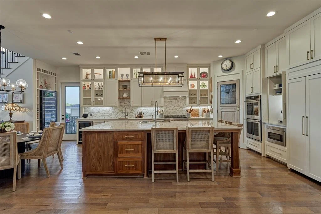 Photo of 925 Paradise Lane