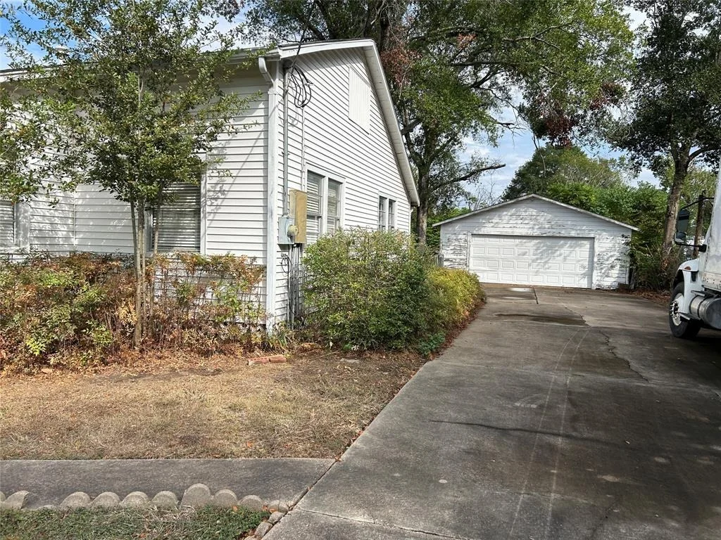 Photo of 1402 East Avenue
