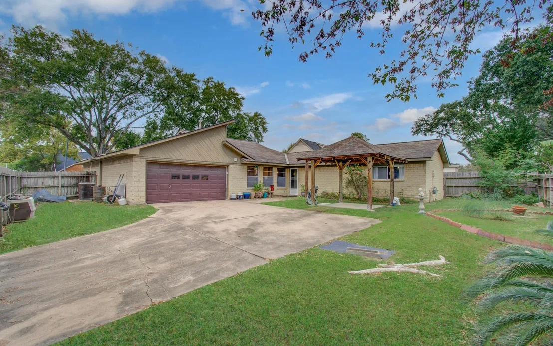 Photo of 21231 Park Tree Lane