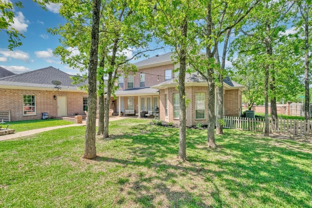 Photo of 4304 Hyde Park Lane