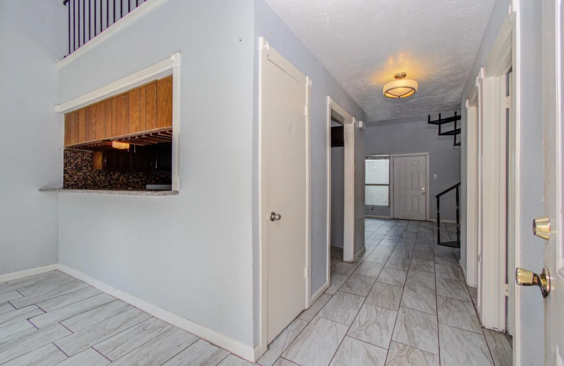 Photo of Unit C at 5710 Easthampton Drive