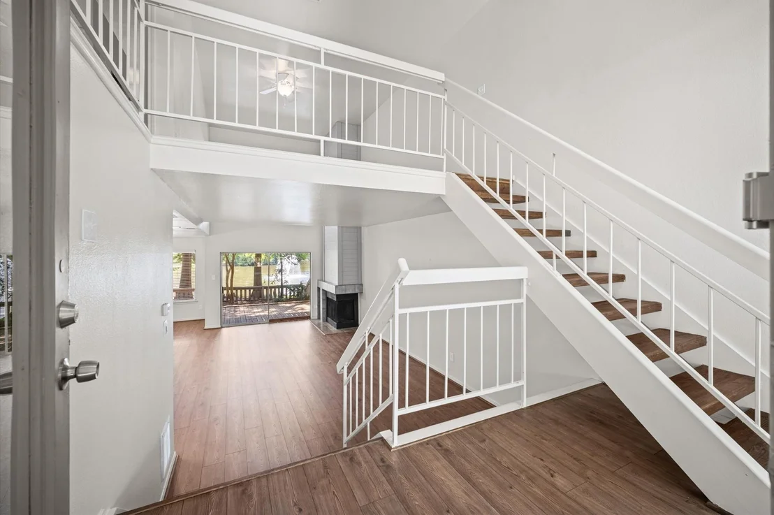 Photo of 13 Lakeridge Drive