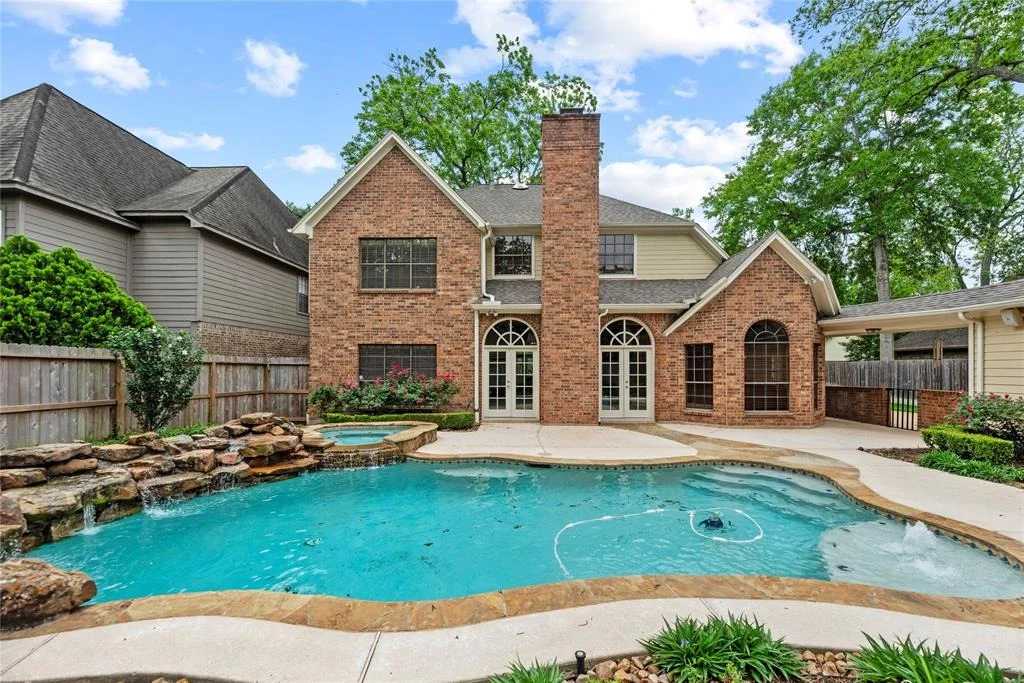 Photo of 1015 Deerfield Road