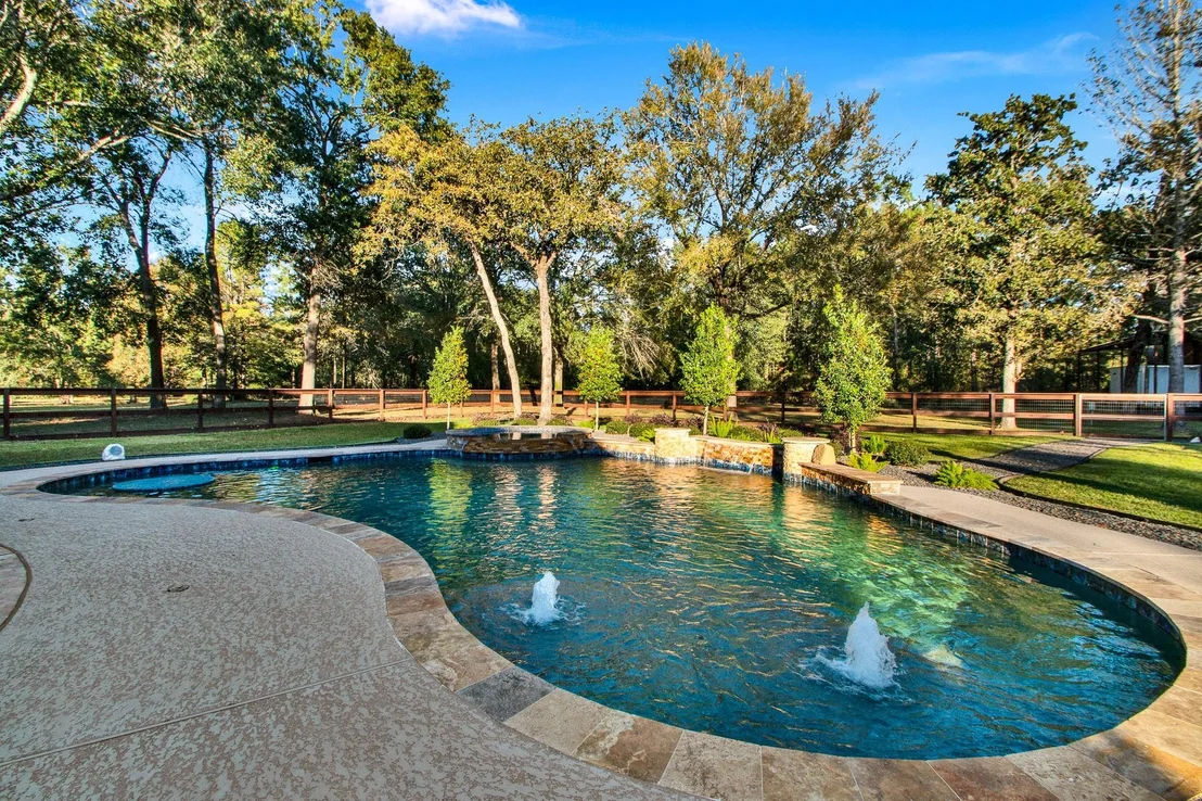 Photo of 33402 Hillside Drive