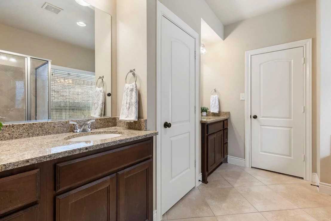 Photo of 1419 Laura Hills Lane