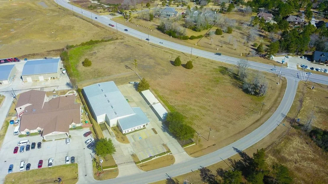 Photo of 16866 & 16870 Walden Road