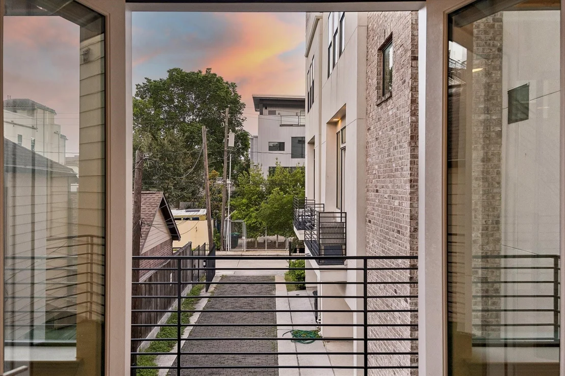 Photo of 1012 Robin Street