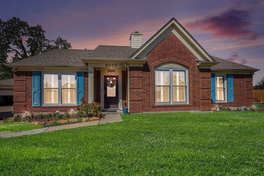 Photo of 5823 Forest Trails Drive