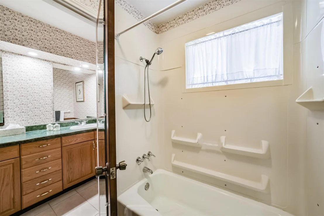 Photo of 7622 Eichler Drive
