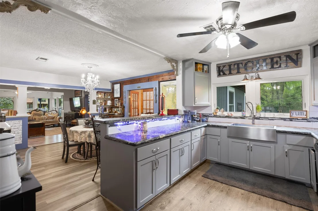 Photo of 10960 Mcdowell Road