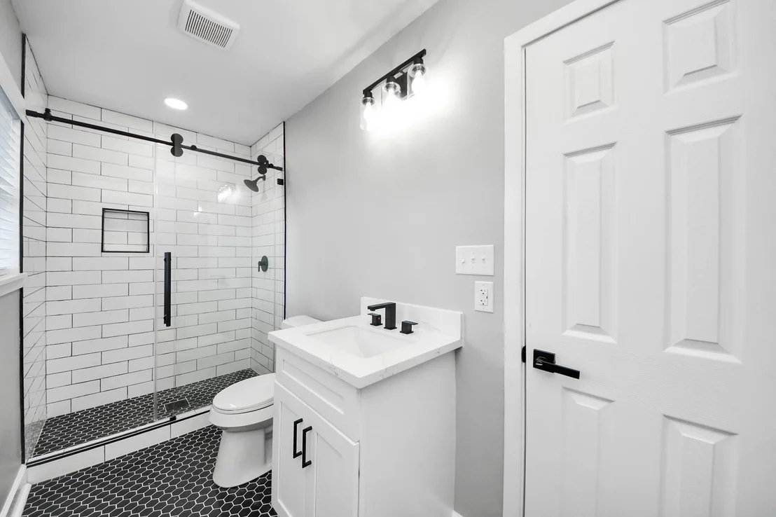 Photo of 1812 Locklaine Drive