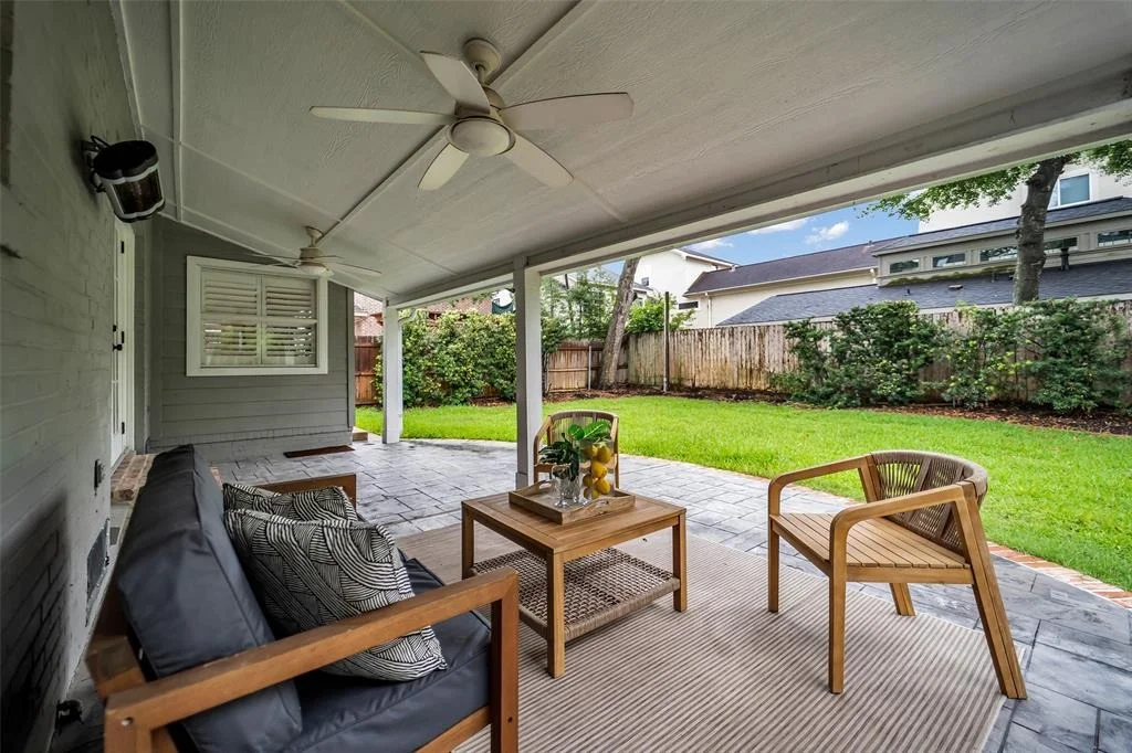 Photo of 2539 Addison Road
