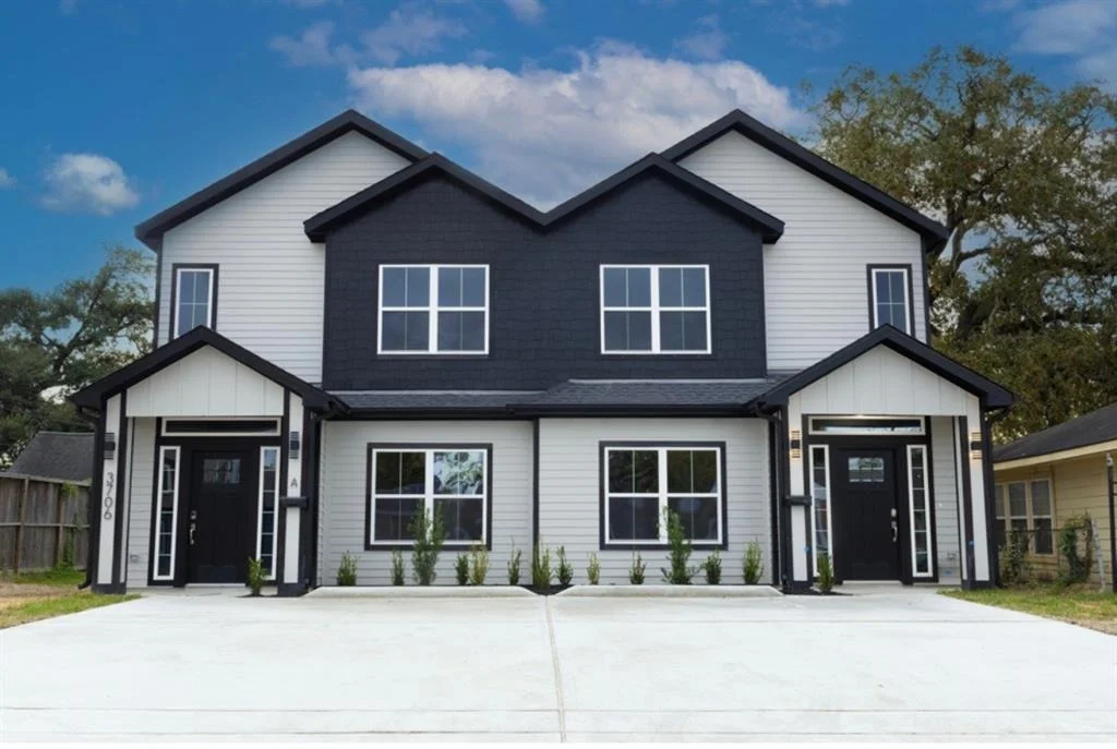 Photo of Unit AB at 3706 Eagle Street