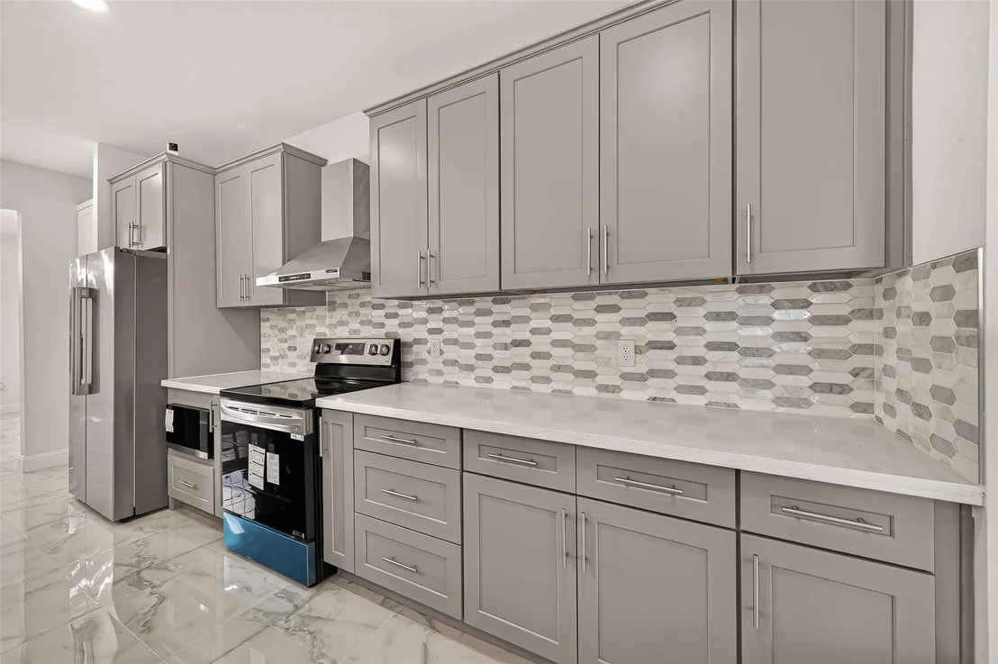 Photo of 2111 Pinecreek Pass Lane