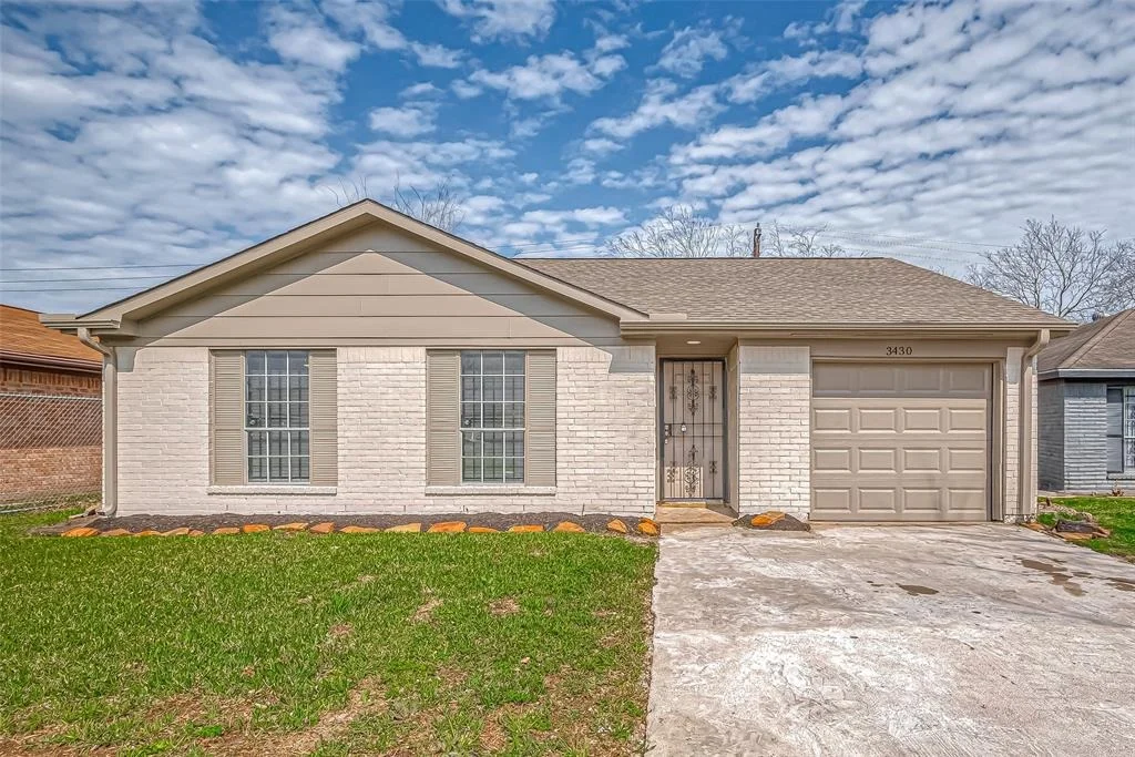 Photo of 3430 Tidewater Drive